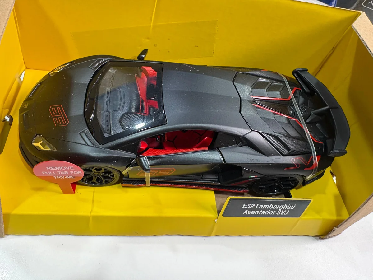 MSZ 1/32 Lamborghini Aventador SVJ - Light & Sound - Metal Die Cast Model — image 3