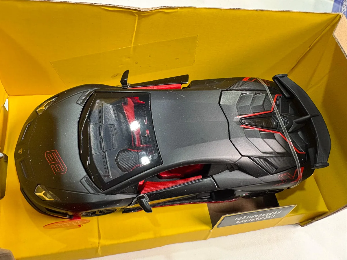 MSZ 1/32 Lamborghini Aventador SVJ - Light & Sound - Metal Die Cast Model — image 5
