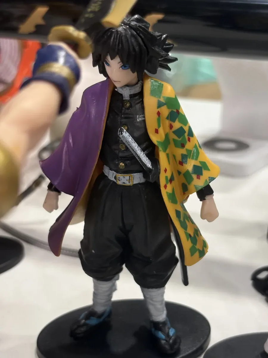 Giyu Tomioka Standing Action Figure 15CM