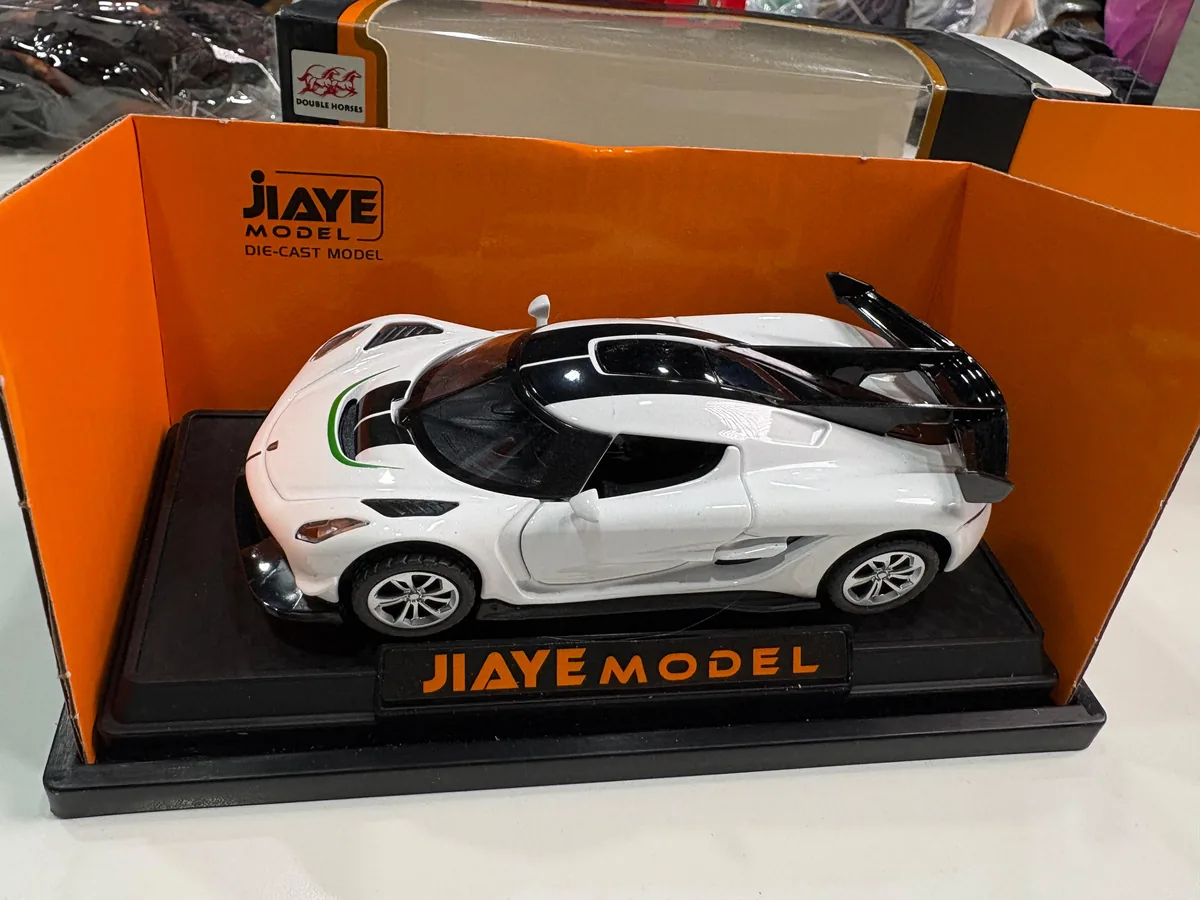 1/32 Koenigsegg Jesko Die Cast Car Model - China Pack (I)
