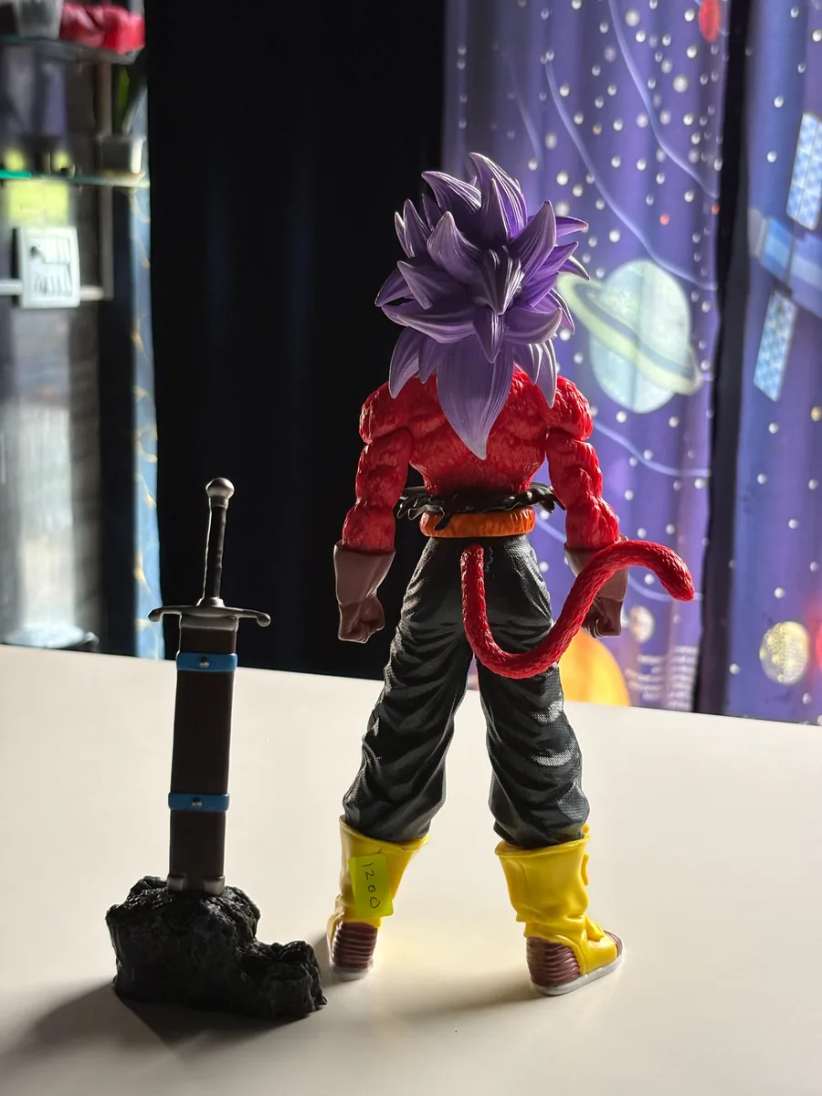 Super Saiyan Trunks - The Boy from the Future — image 2