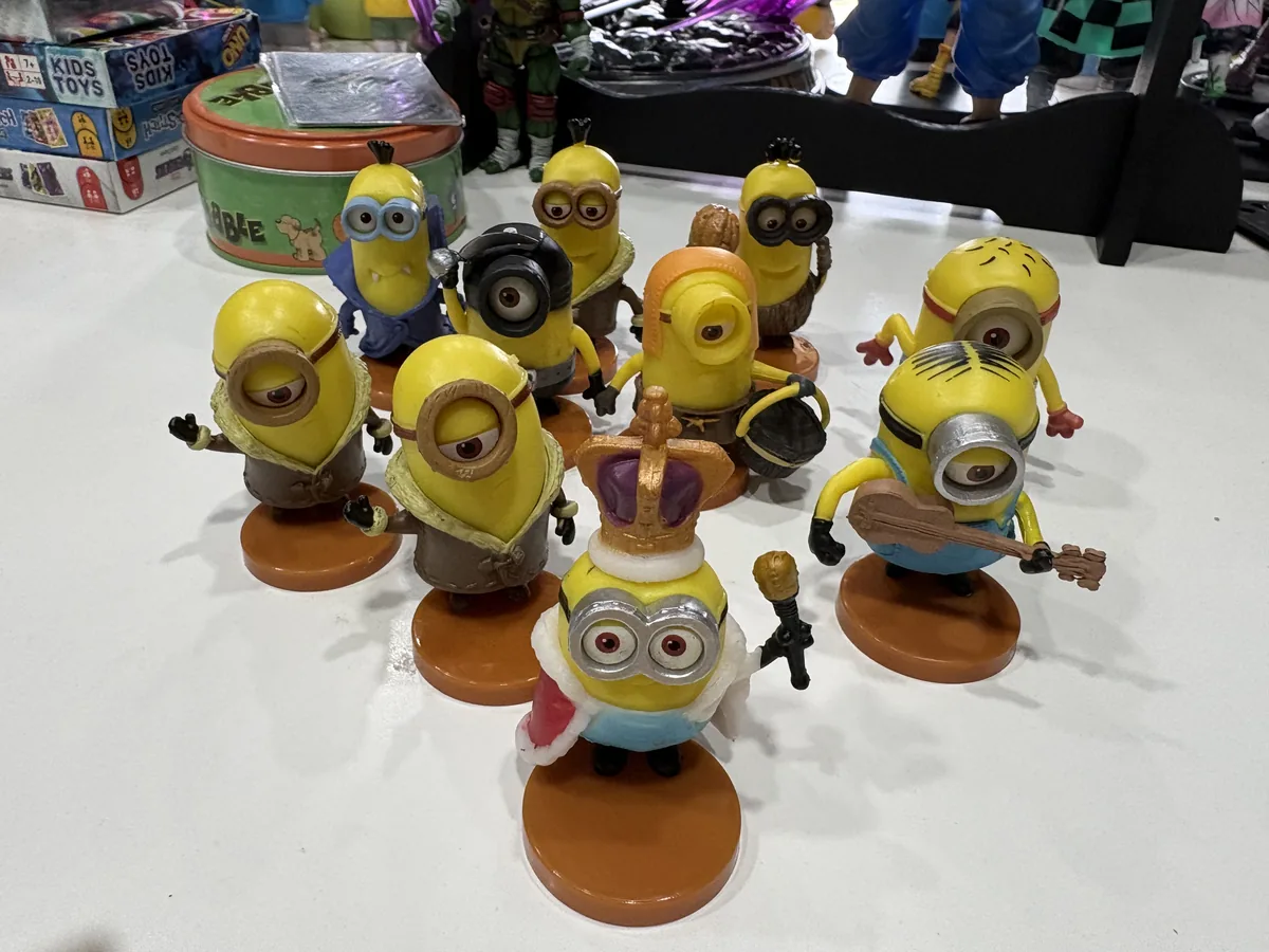 10 PC Minion Mini Figure Set