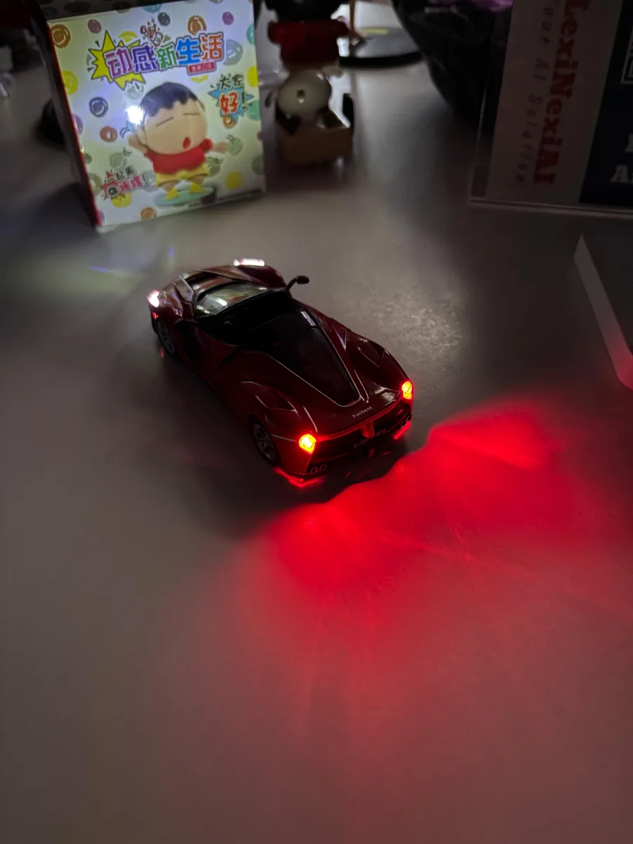 1/32 Ferrari LaFerrari Convertible Die Cast Car Model - China Pack (I) — image 5