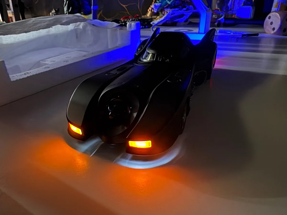 1/24 1989 Batmobile Official Licensed Die Cast Car Model