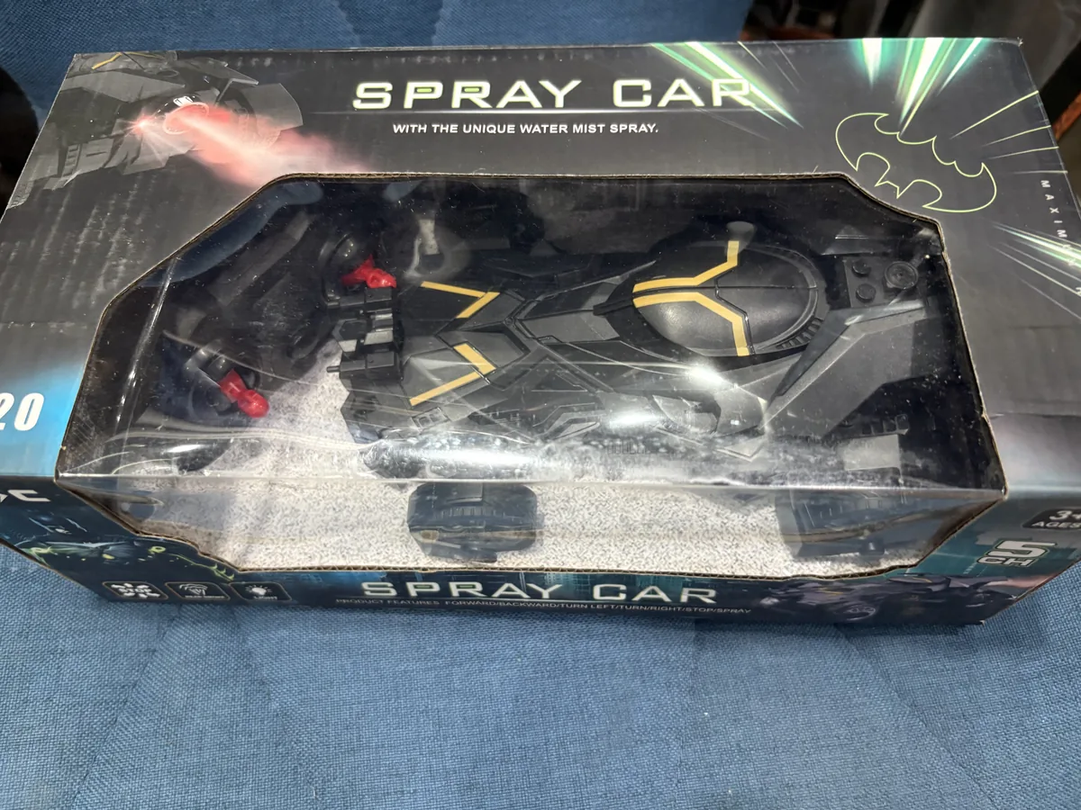 Batmobile RC Car with Spray Function — image 2
