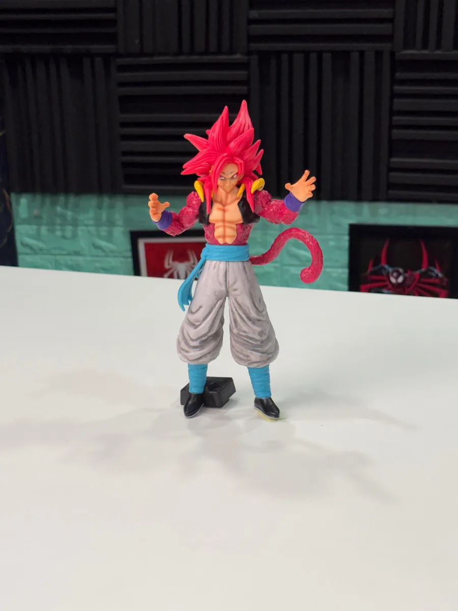 Super Saiyan 4 Gogeta Action Figure - 21cm Premium — image 2