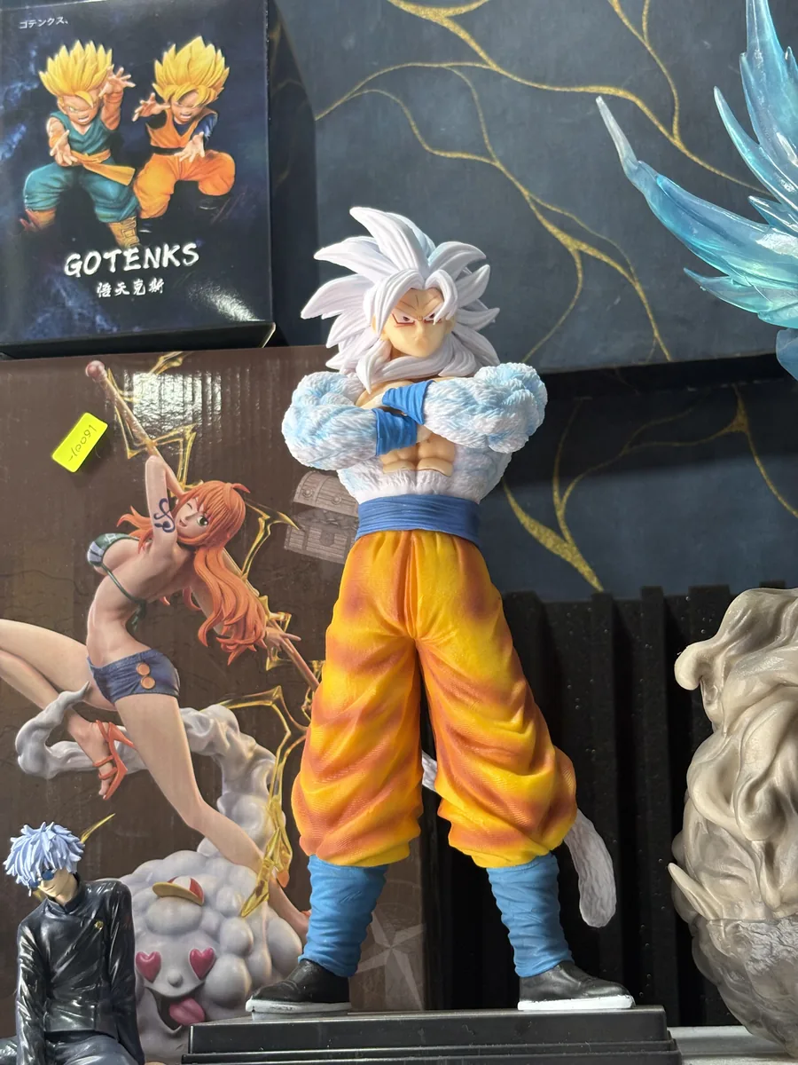 Dragon Ball GT Goku Ultra Instinct SSJ4 Collectible Figure — image 2