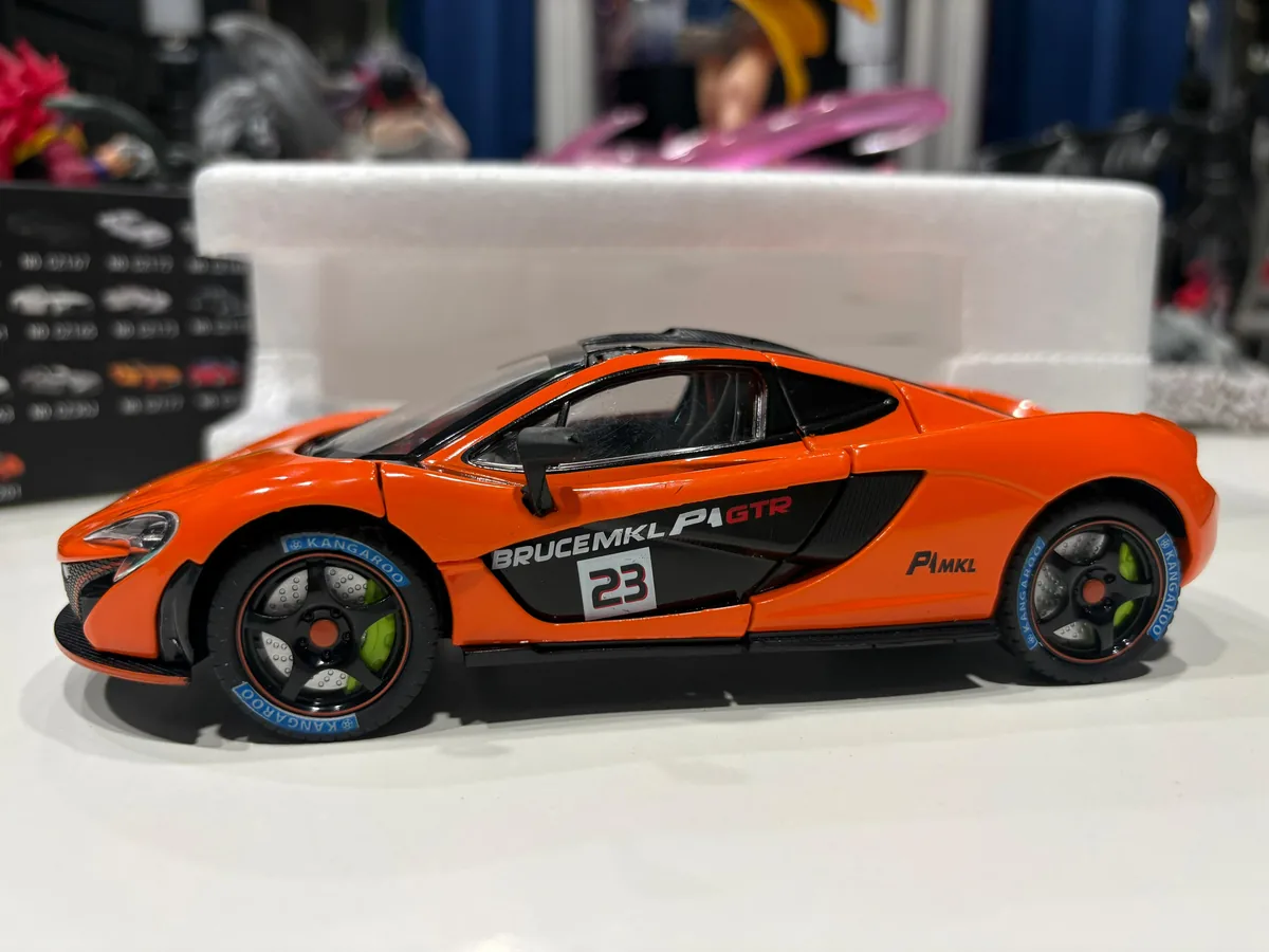 1/24 McLaren P1 Die Cast Car Model — image 5