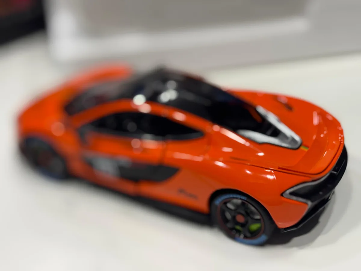 1/24 McLaren P1 Die Cast Car Model — image 4