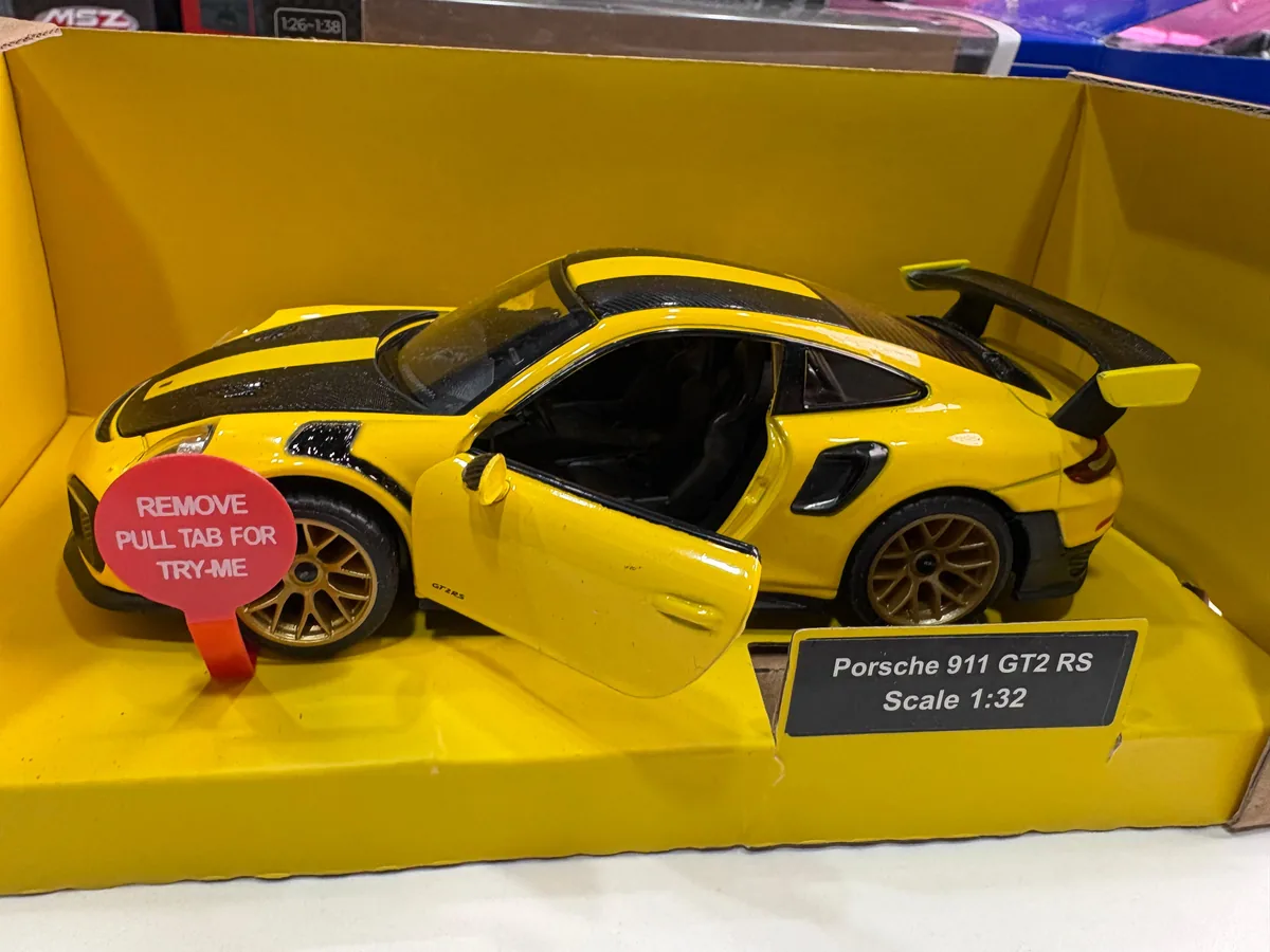 MSZ Original Licensed - 1/32 Porsche 911 GT2 RS - Light & Sound — image 2