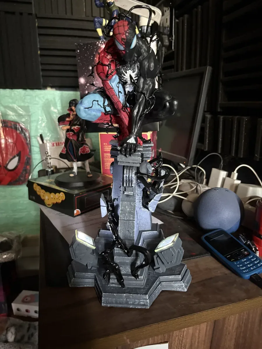 Spiderman on Pillar 37CM Figure — image 5