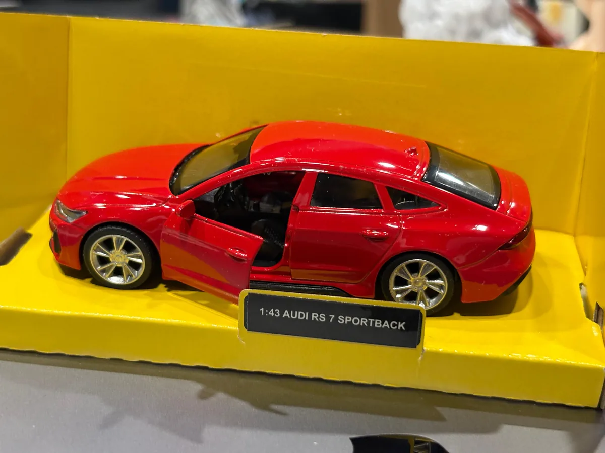 MSZ Official Licensed 1:43 Audi RS 7 Sportback — image 17