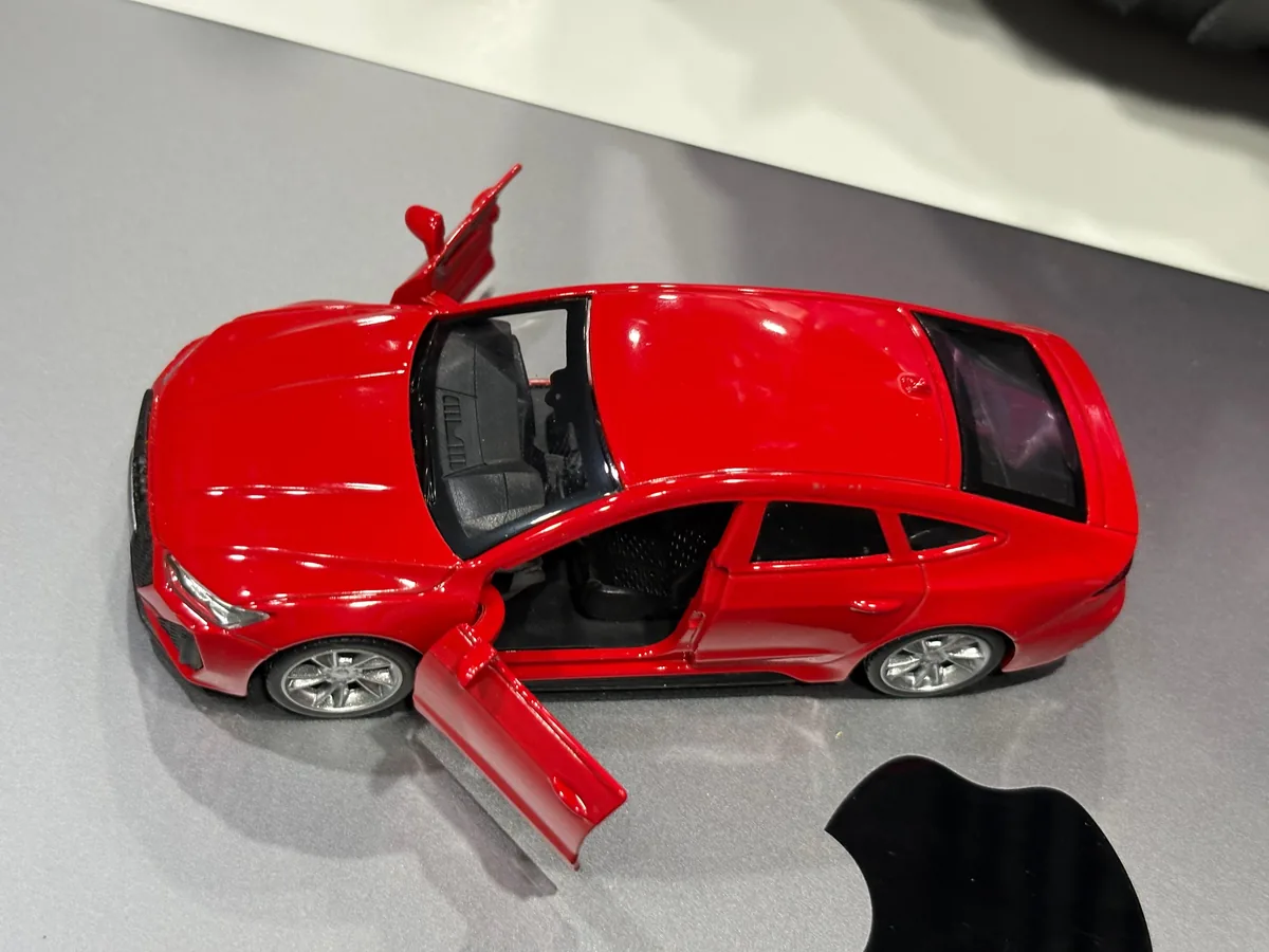 MSZ Official Licensed 1:43 Audi RS 7 Sportback — image 10