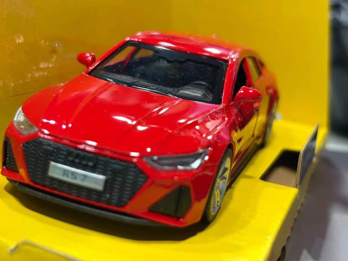 MSZ Official Licensed 1:43 Audi RS 7 Sportback — image 4