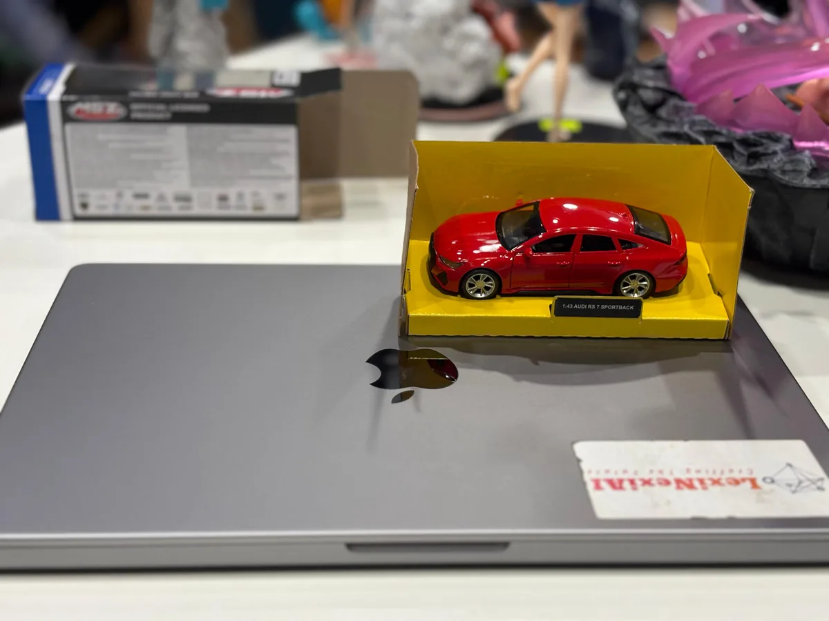 MSZ Official Licensed 1:43 Audi RS 7 Sportback — image 5