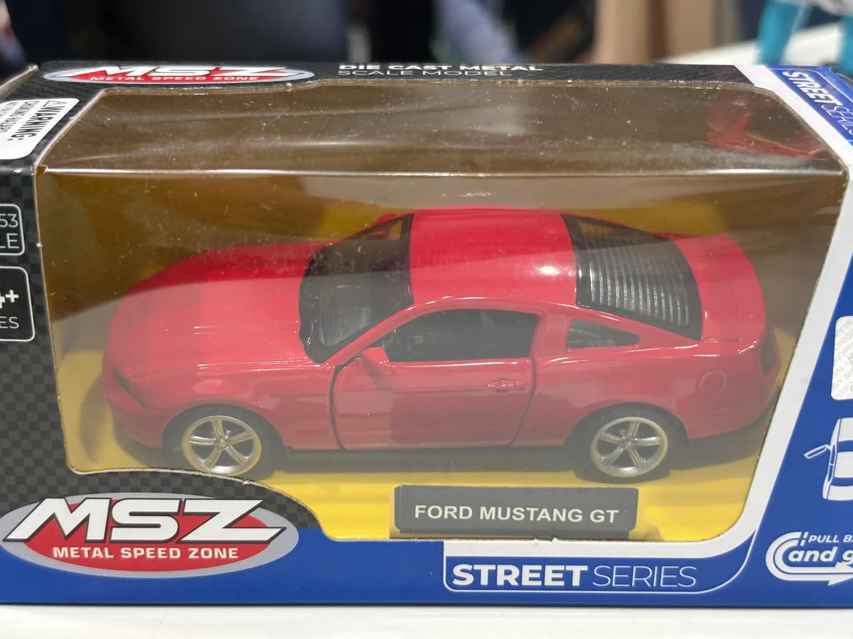 MSZ Official Licensed 1:43 Ford Mustang GT — image 3